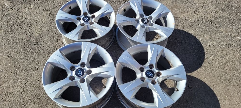 Oryginalne felgi Hyundai 16  5x114,3 polecam