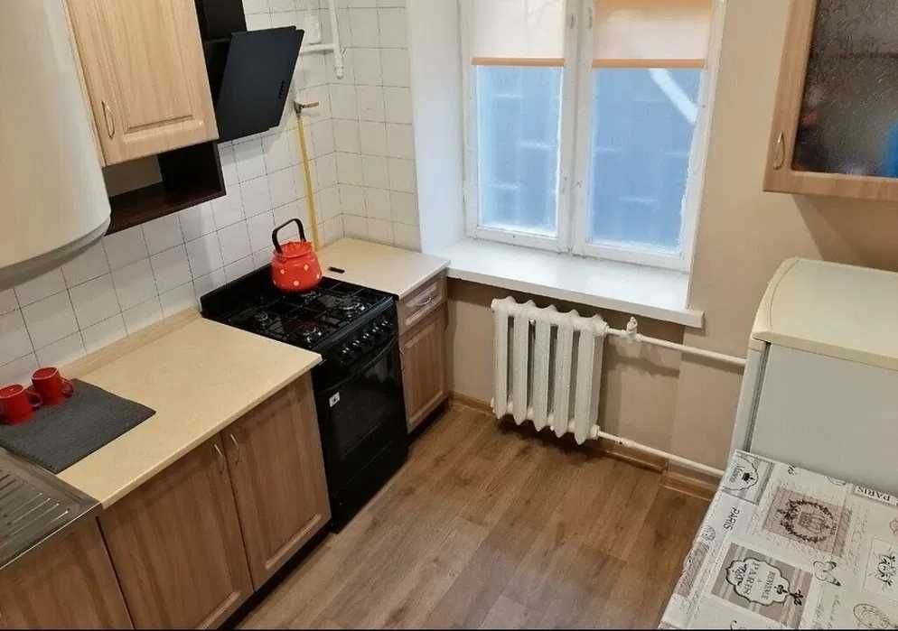 Продаж 2к квартири метро Дорогожичі у пішому доступі вул. Ольжича
