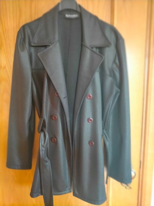 Vestuário em bom estado