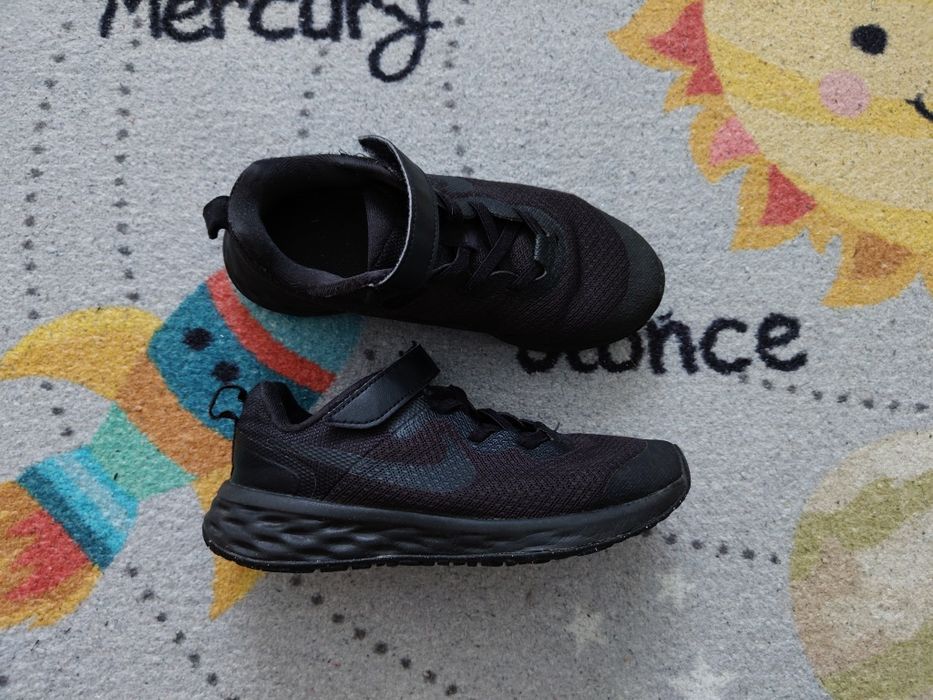 Nike buty sportowe 31.5 czarne siatka