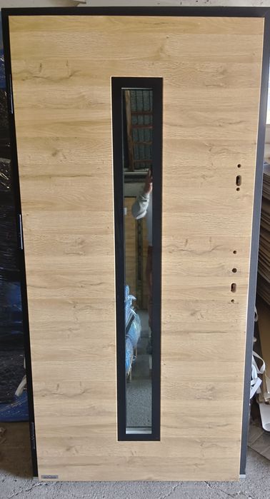 Drzwi zewnętrzne+ pochwyt