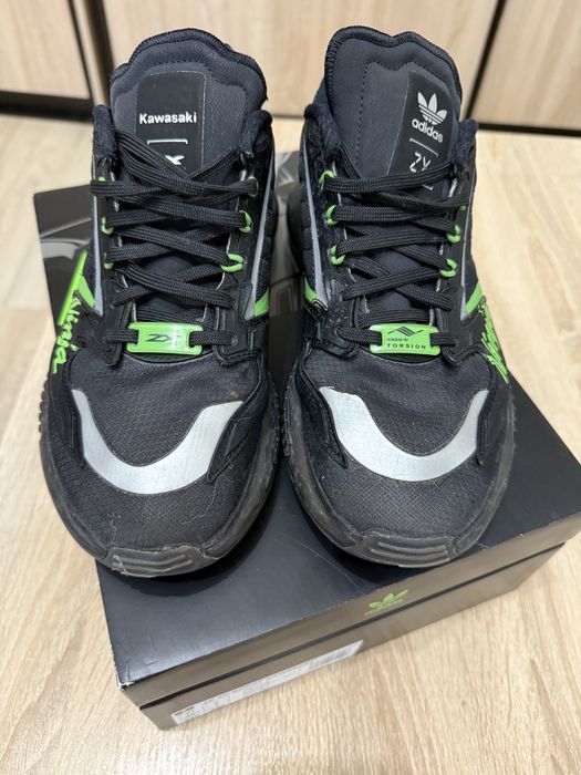 Кроссовки Adidas