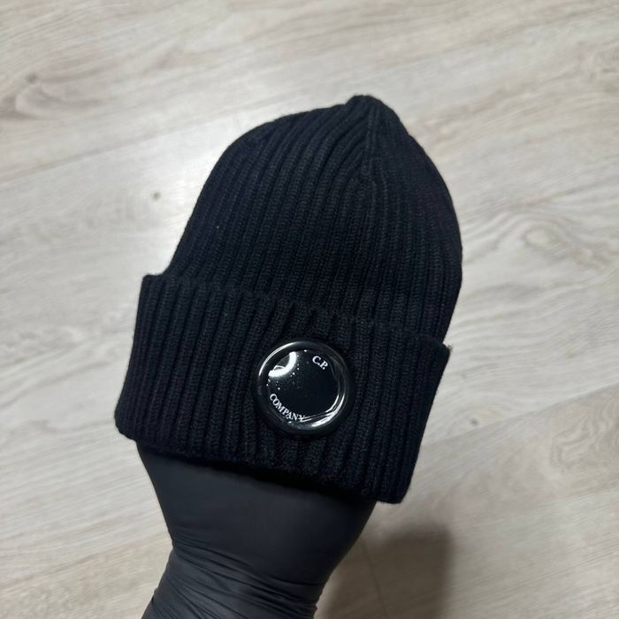 Шапка C.P. COMPANY - В Наявності !