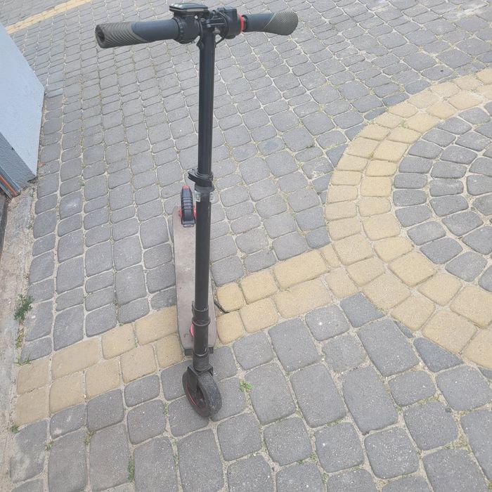 Hulajnoga elektryczna