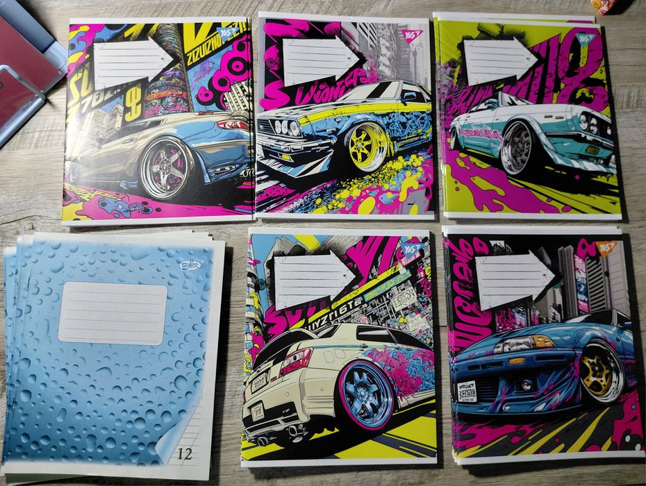 Тетради в косую линию 12 листов.