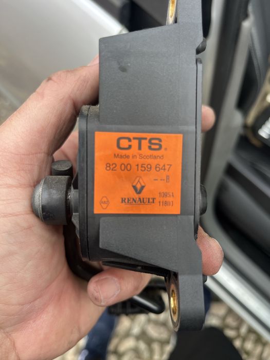 Pedal acelerador renault