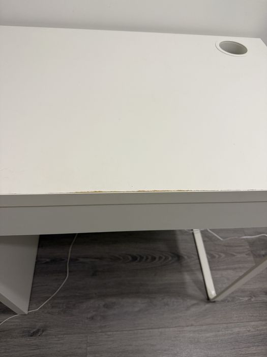 Vendo secretaria e espelho