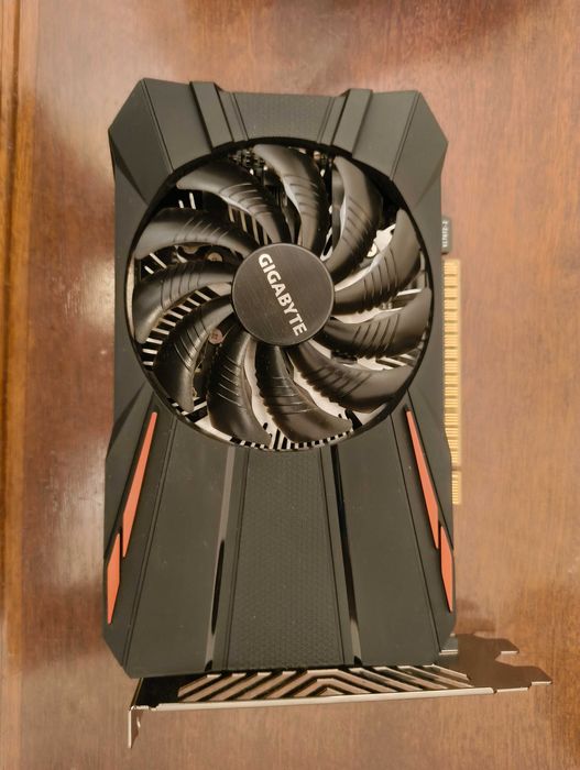 Placa Gráfica Gigabyte GeForce GTX 1050