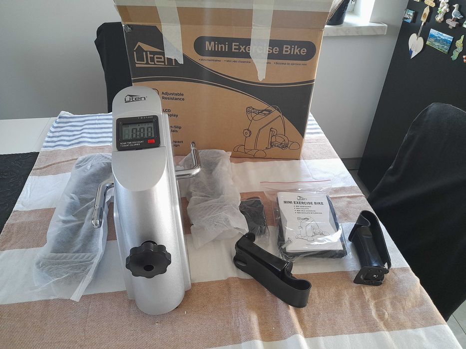 UTEN Mini rower treningowy, trenażer ramion i nóg
