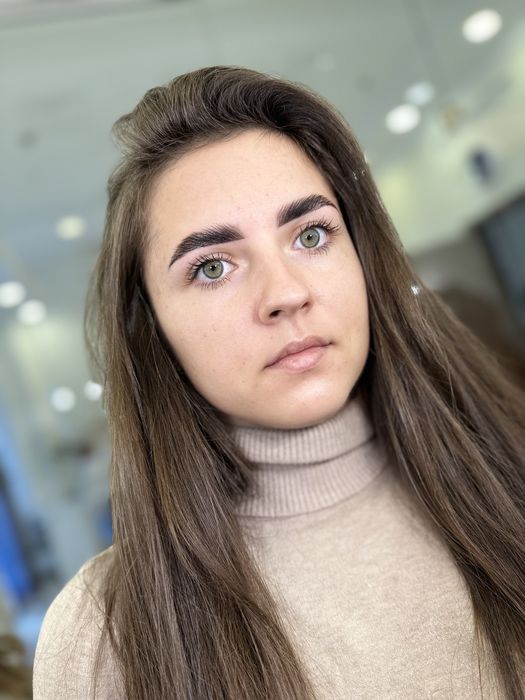 Корекція та фарбування брів. Ламінування вій.