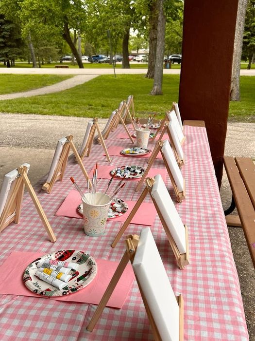 Creative Activity Tables – Guaranteed Fun at Parties!64750299523073122