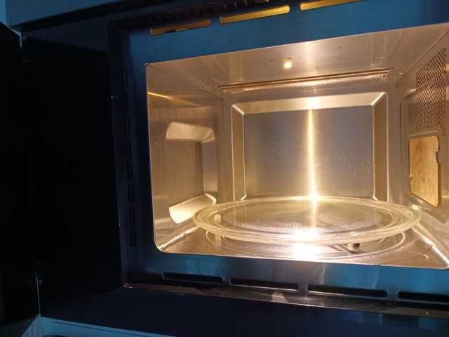 kuchenka mikrofalowa do zabudowy AEG