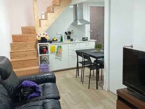 Quarto junto metro Francos