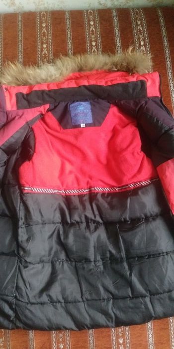 Зимняя теплая куртка 146р