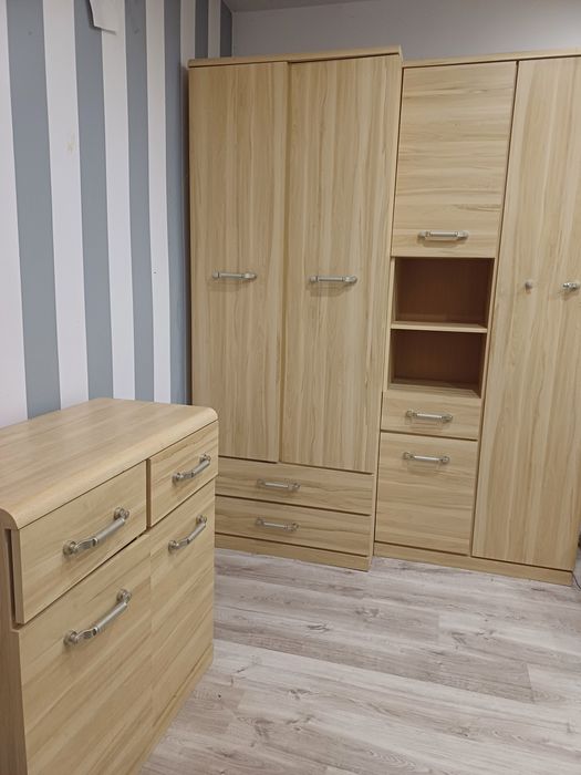 Komplet mebli w kolorze dąb sonoma