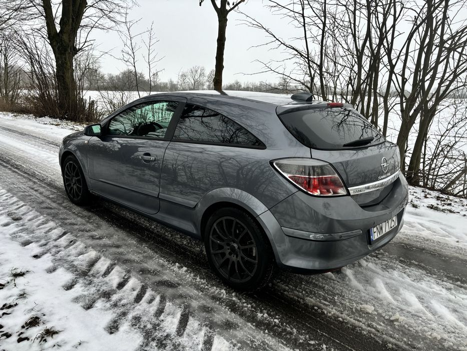 Opel Astra gtc 1.7cdti
