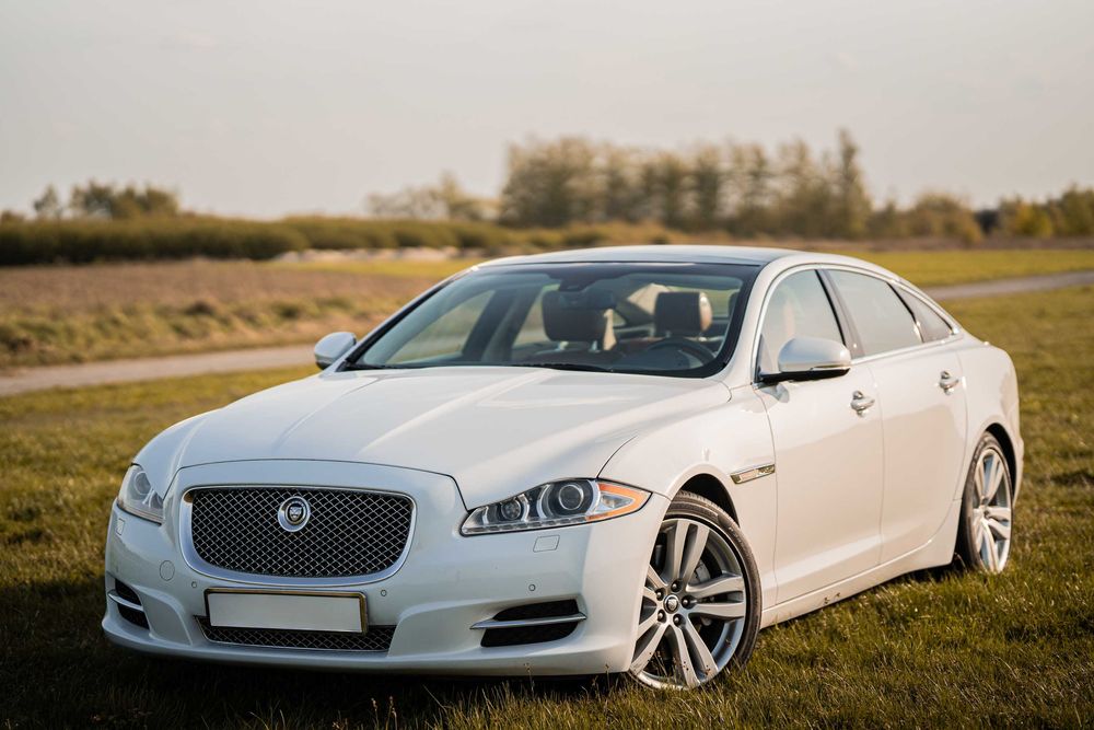 Jaguar auto samochód do ślubu Warszawa i okolice