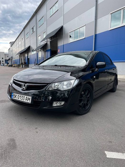 Продам Honda Civic 4D