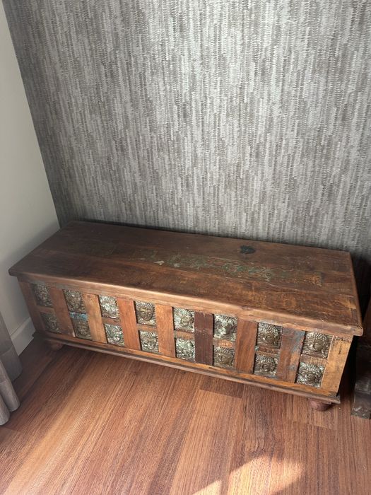 Arca estilo balinesa