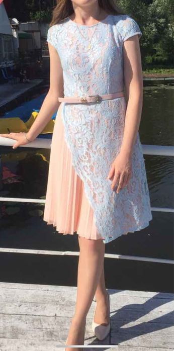 Неймовірно красива сукня в ідеальному стані