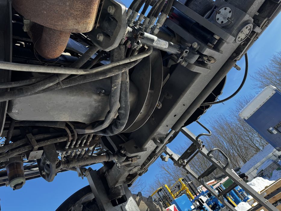 Обприскувач самохідний оприскувач Massey Ferguson 9335