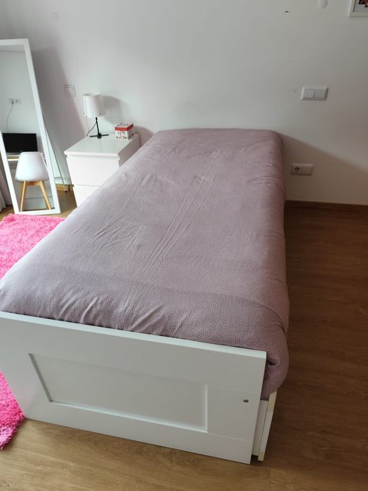 Cama extensivel como nova