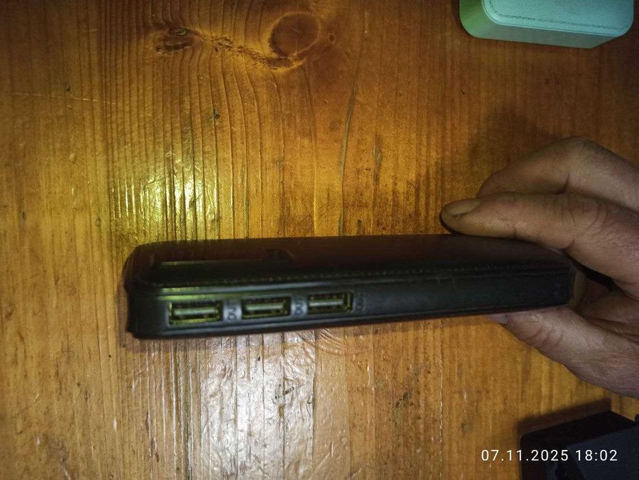 продам повербанки 1200, 3600, 10000