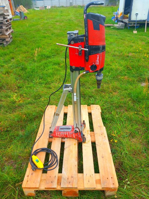 Hilti DD 200 ze statywem, malo uzywana