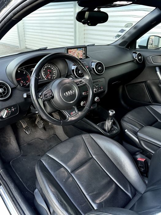 Audi a1 S-line  full extras