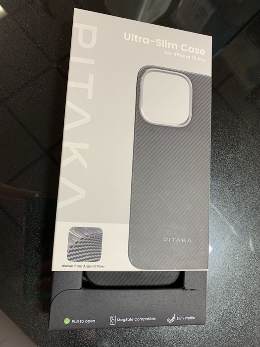 Чохол Pitaka Ultra-Slim Case Classic 600D Black Grey iPhone 16 Pro