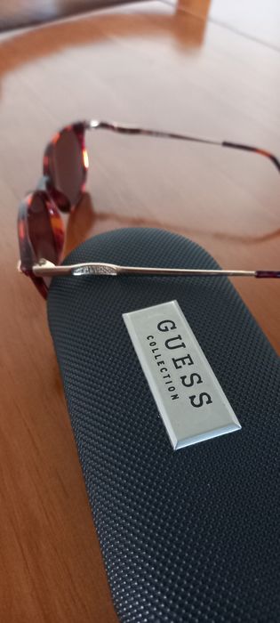 Óculos de sol Guess