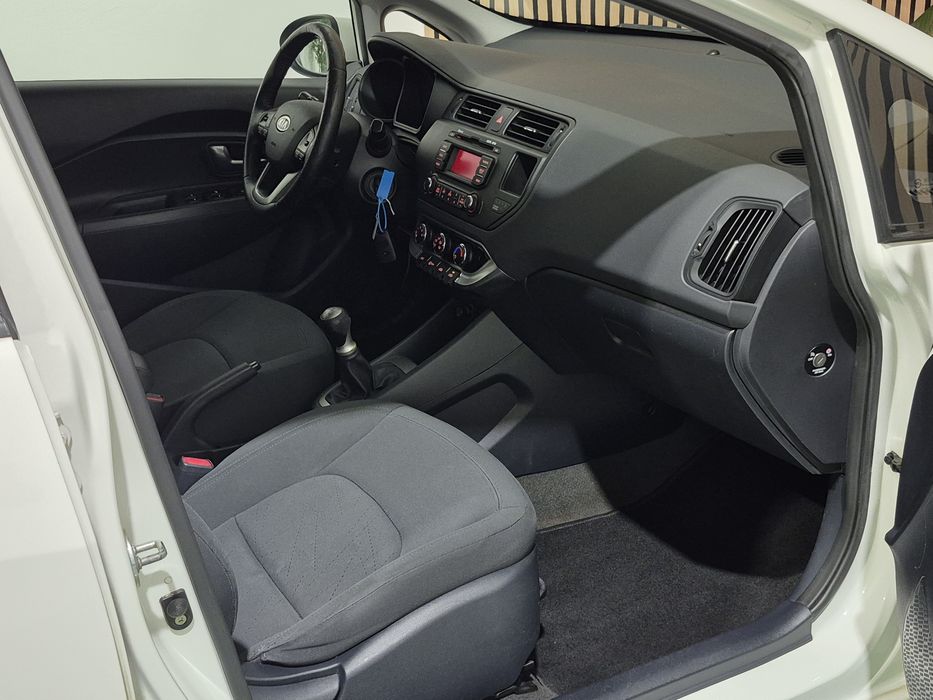 Kia Rio - 65.000KM | GARANTIA | NACIONAL - 1.2