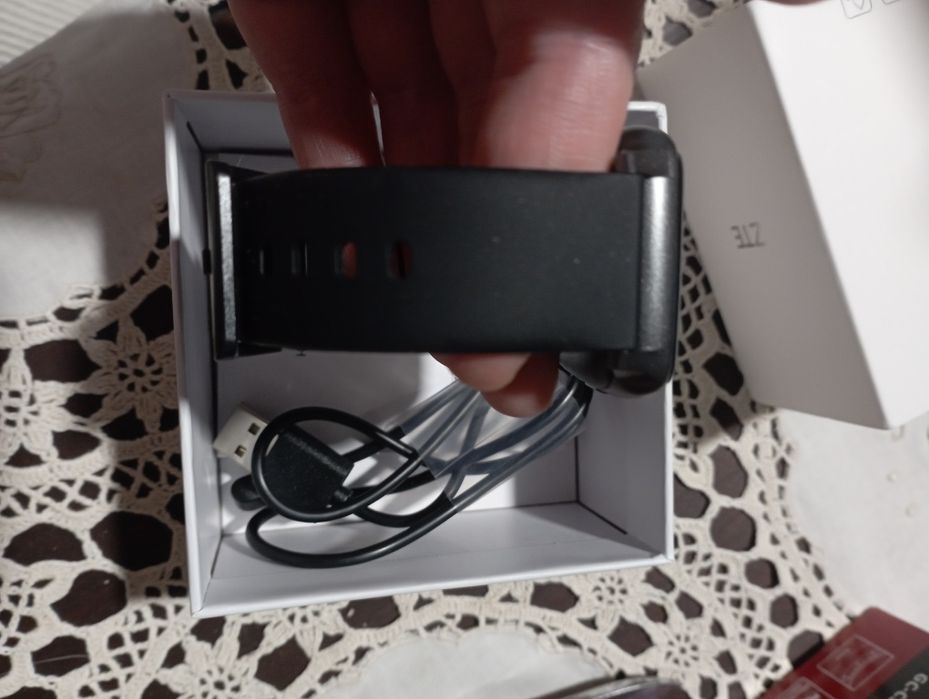 Relógio smartwatch ZTE barato