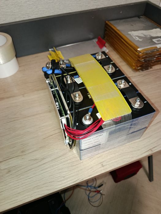 Продаю аккумулятор 12.8-14.6v LiFePo4 93aH,CALB