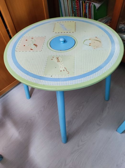 Mesa de criança baixinha