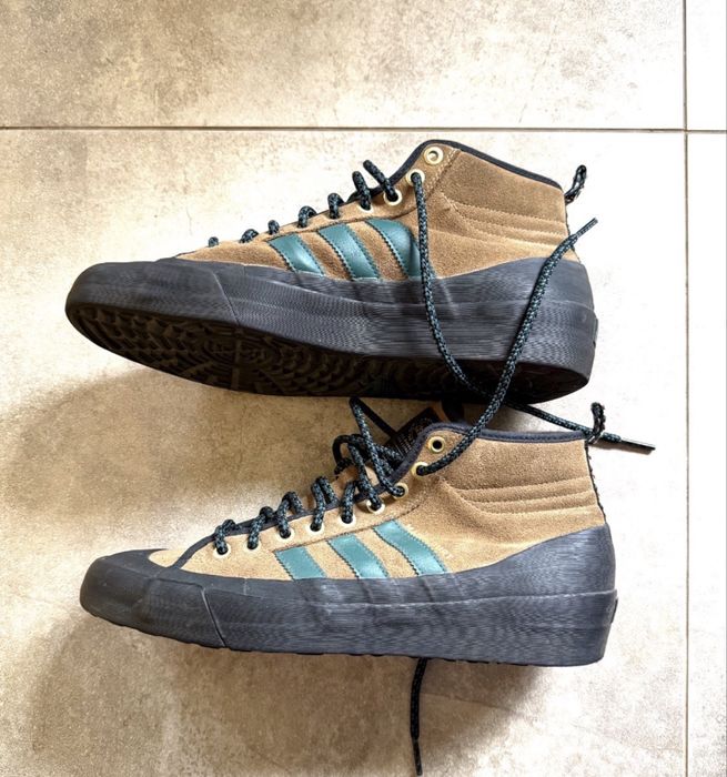 Аdidas.