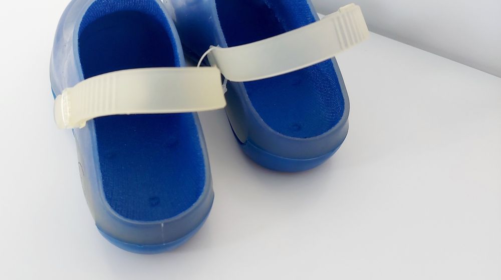 Crocs Scholl novos