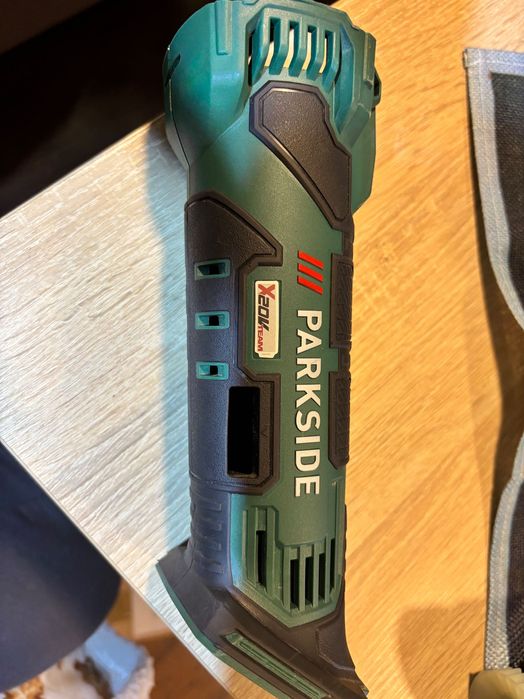 Obudowa do Akumulatorowej szlifierki kątowej PARKSIDE PWSA 20-Li F4