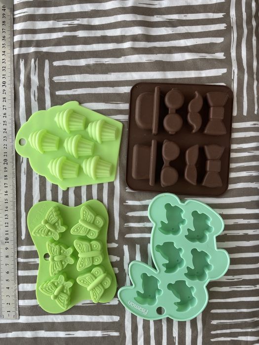 Формы силиконовые Fissman и другие для конфет, льда, маффинов