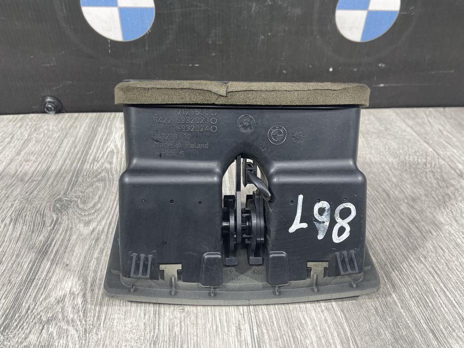 Дефлектор обдува салона задній BMW E60 E61 Код:1676