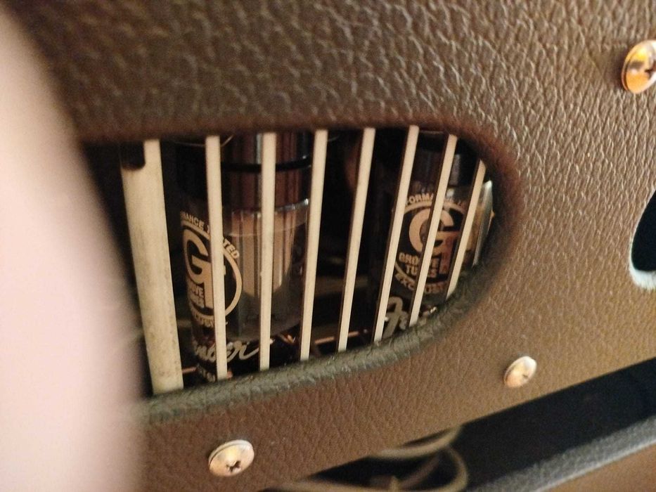 Amplificador Fender Hot Rod Deluxe