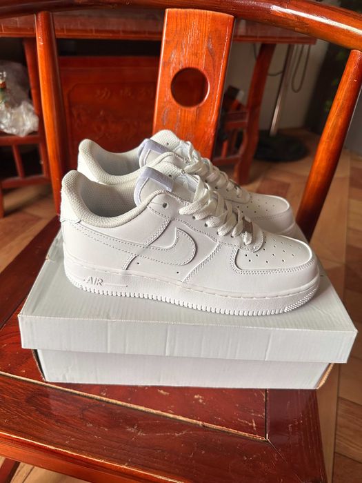 Nowe Nike Air Force 1 White Leather R.38