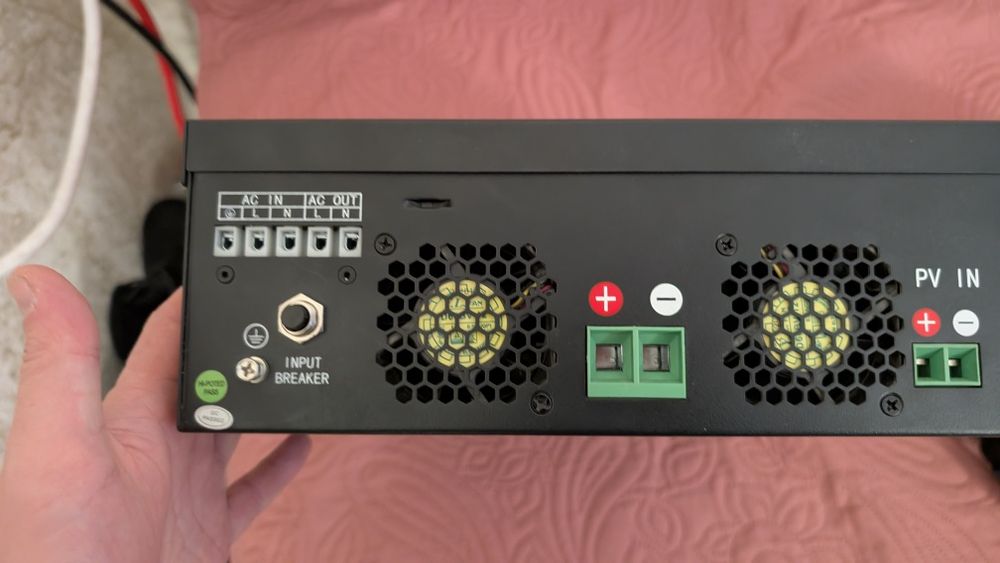 Гібридний інвертор 24в 3000ват