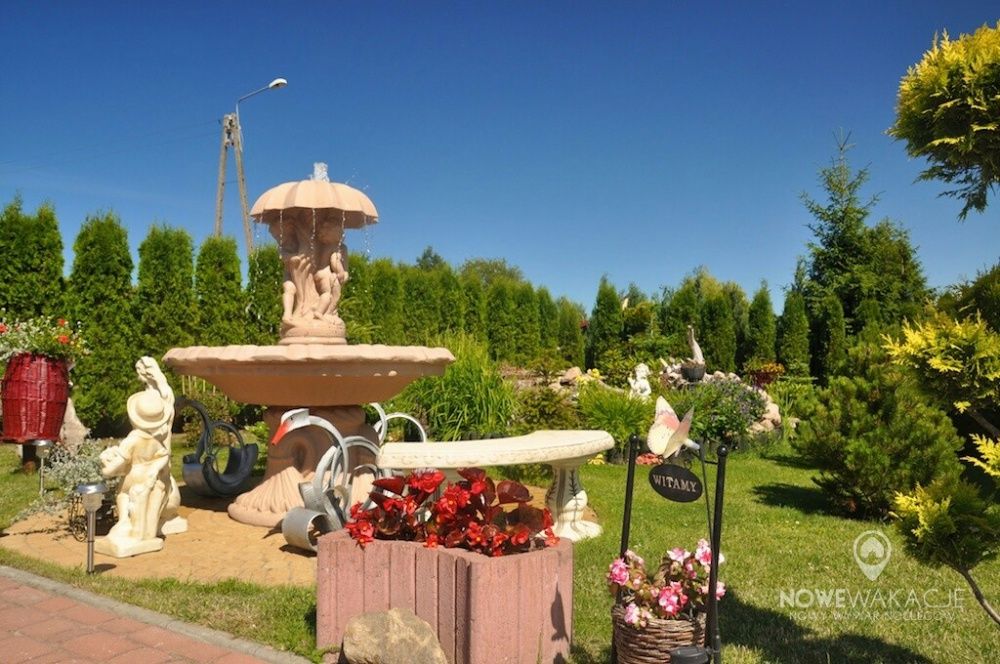 DOMKI nad morzem , jeziorem JAROSŁAWIEC.