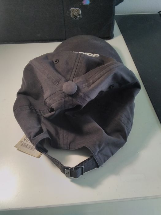 Czapka od adidas Czarna