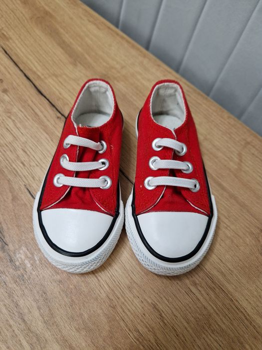 Nowe 12 cm tenisowki trampki 20