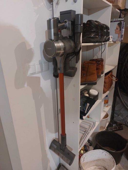 Odkurzacz bezprzewodowy Dreame - uszkodzony