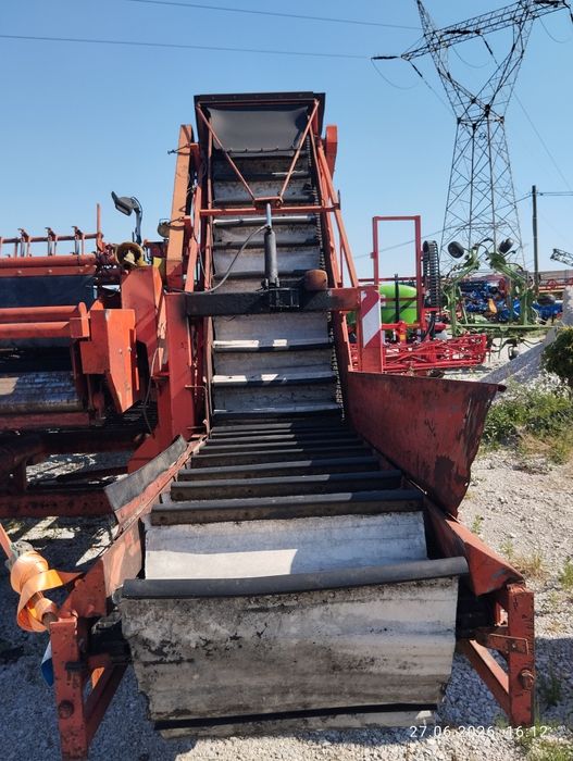 Kombajn Amac E2 do ziemniaków i cebuli