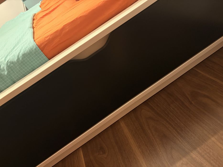 Cama inividual Ikea com colchão