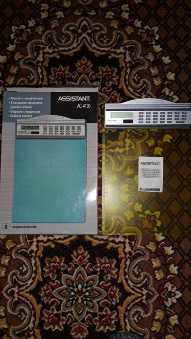 Асистант электронный калькулятор с планшетом